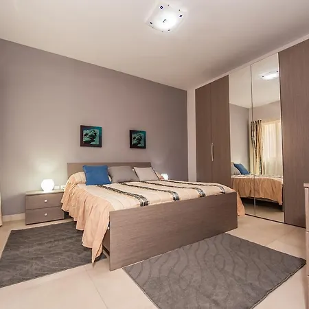 Apartment The Waves Marsaxlokk