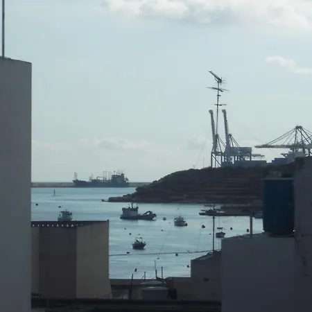 The Waves Apartment Marsaxlokk