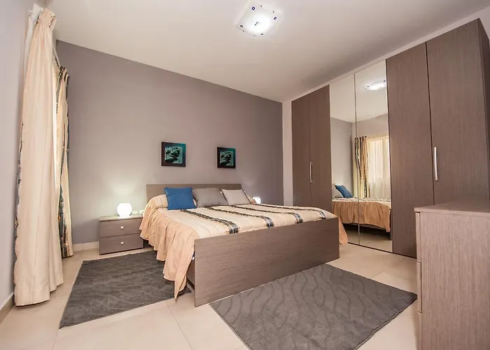 아파트 The Waves 마르사실로크